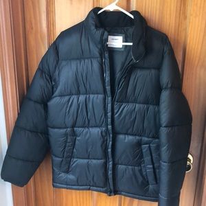 Old Navy black puffer coat, size M